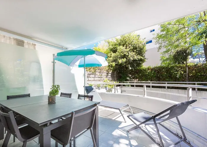 Salvy 2 Bedrooms Near The Beach 300 Meters